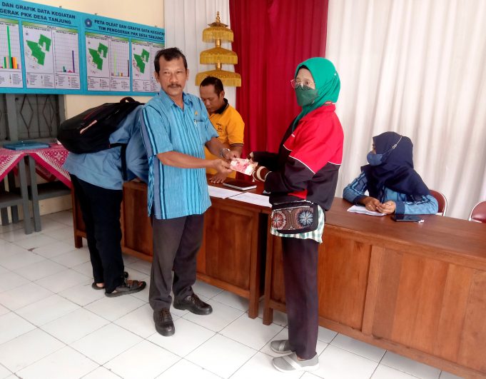 Penyaluran Bantuan Langsung Tunai Dana Desa Tahap X Di Desa Tanjung