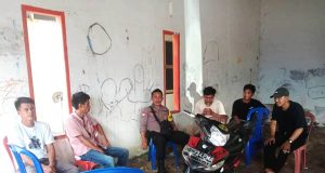 Bhabinkamtibmas Lara Ajak Warga Jaga Kondisi Kamtibmas Desa Lara