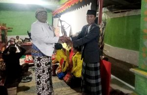 Tradisi Sadranan Desa Tanjung Gelar Wayangan