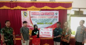 Sebanyak 33 KPM Desa Karangtalun Terima BLT-DD Tiga Bulan Sekaligus.
