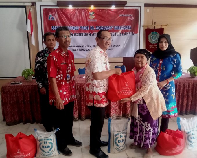 Sebanyak 182 Lansia Di Kecamatan Karangdowo Terima Bantuan Atensi.