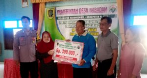 Penyaluran Bantuan Langsung Tunai Dana Desa Tahap Delapan Di Desa Babadan