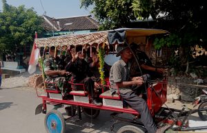 Semarak Karnaval Dan Pentas Seni Peringati HUT Kemerdekaan RI Ke 78 Desa Tumpukan.
