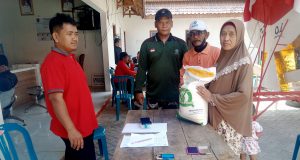 Banyaknya 338 KPM Di Desa Tumpukan Terima Bantuan Beras.