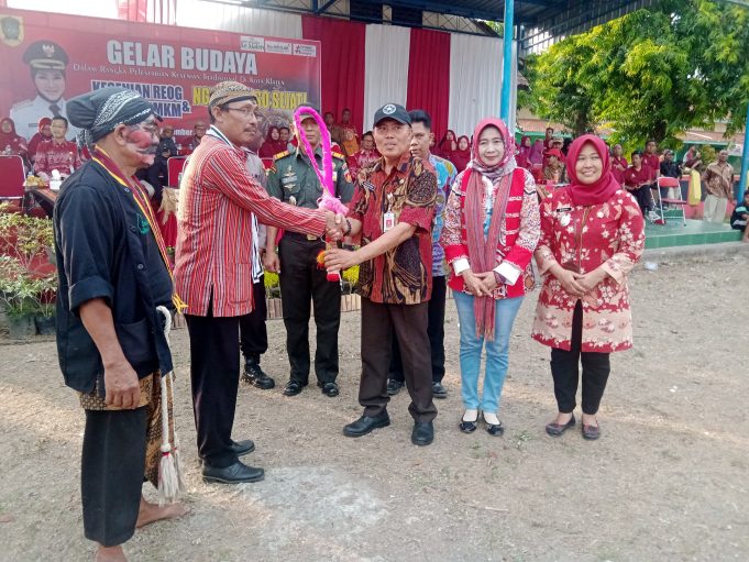 Lestarikan Kesenian Tradisional Kabupaten Klaten, Paguyuban seni Ngesti Roso Sejati Tampilkan Reog.