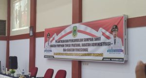 BUPATI KUNINGAN MELAKUKAN PENGANGKATAN DAN SEKALIGUS ALIH TUGAS DI LINGKUP PEMERINTAHAN DAERAH KABUPATEN KUNINGAN