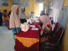 Banyaknya 398 Keluarga Penerima Manfaat Desa Jelobo Terima Bantuan Beras.