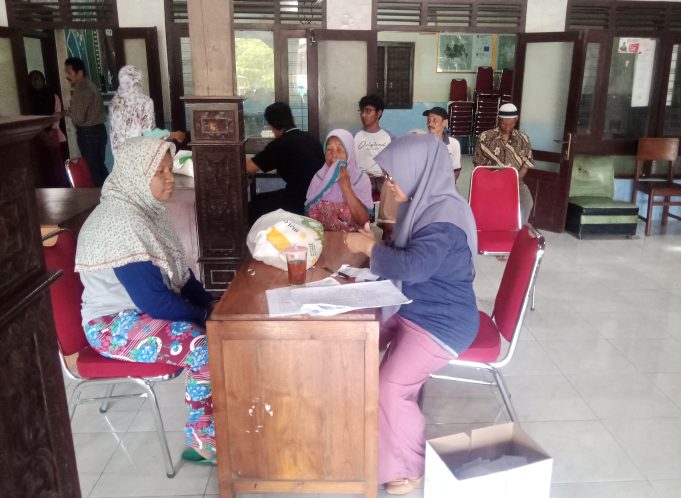 Pemdes Gondangsari Salurkan Bantuan Pangan Berupa Beras Di Awal Tahun 2024.