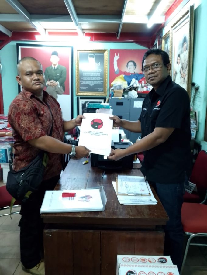 Ketua DPC GPM & LOG1KA Gogor Johan Daftarkan Diri Sebagai Bakal Calon Wakil Walikota Surakarta.