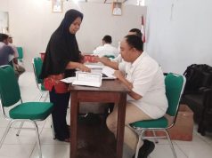 Pemdes Tlogorandu Salurkan Bantuan Pangan Beras Kepada 301 KPM.