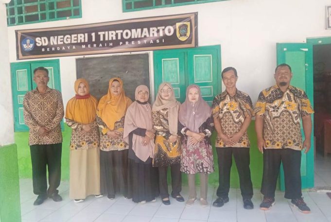 SD N 1 Tirtomarto Sosialisasikan Program Sekolah Interaktif Terpadu.