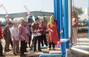 Bantuan Sumur Dalam Program CSR Bank Jateng Di Bulakan Di Resmikan Bupati Sukoharjo Hj.Etik Suryani