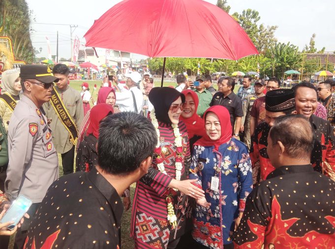 Sambang Warga Di Desa Karangwungu, Kecamatan Karangdowo, Oleh Bupati Klaten Hj. Sri Mulyani