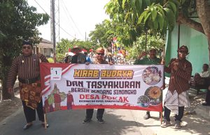 Bersih Sendang Sinongko Pokak Warga Gelar Kirab Budaya.