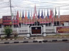 KPUD KUNINGAN BATASI LIPUTAN