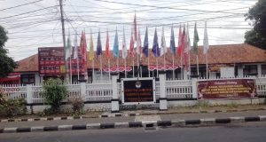 KPUD KUNINGAN BATASI LIPUTAN