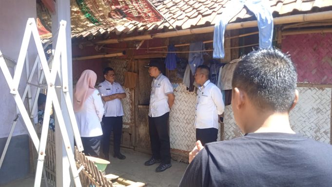 HADIAH MANIS BUAT DESA CIBINUANG