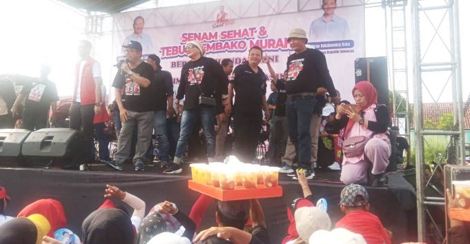 Kampanye Terakhir Paslon No Urut 03 Di Lapangan Bulurejo Berlangsung Meriah.