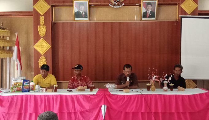 Sosialisasi dan Pertemuan Kelompok Tani Desa Tanjung.