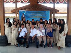 Pelatihan Berbasis Kompetensi Tayilor Made Training Di Desa Tumpukan Ditutup, 16 Peserta Terima Sertifikat.