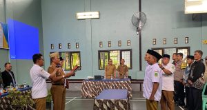 KEPALA DESA KEDUNGARUM LANTIK DUA KEPALA DUSUN