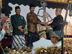 Tradisi Sadranan Warga Ngepringan Desa Serenan Gelar Wayangan