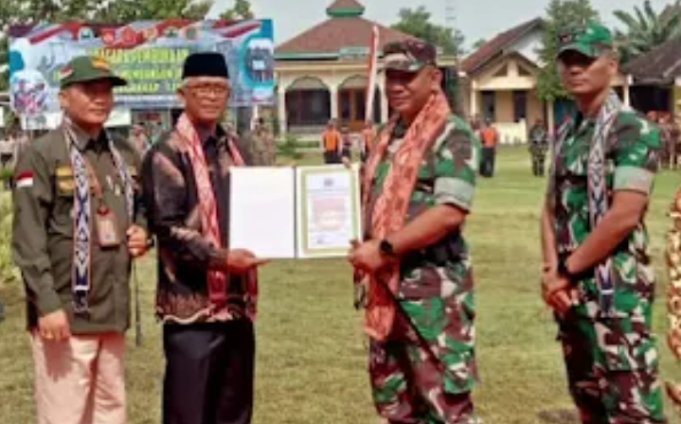 Upacara Pembukaan TMMD Sengkuyung Tahap 1 Tahun 2025 Digelar Di Lapangan Desa Krakitan