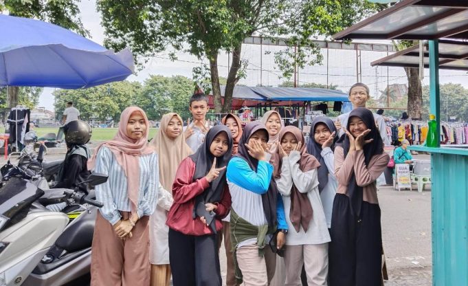 KEGIATAN EXTRA KULIKULER SMK NEGERI 02 SUKOHARJO DI ALUN-ALUN SATYA NEGARA SUKOHARJO