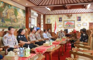 Kapolres Klaten AKBP Nur Cahyo Ari Prasetyo S.H,.M.I.K.,M.H Laksanakan Silahturahmi Dengan Bupati Sri Mulyani