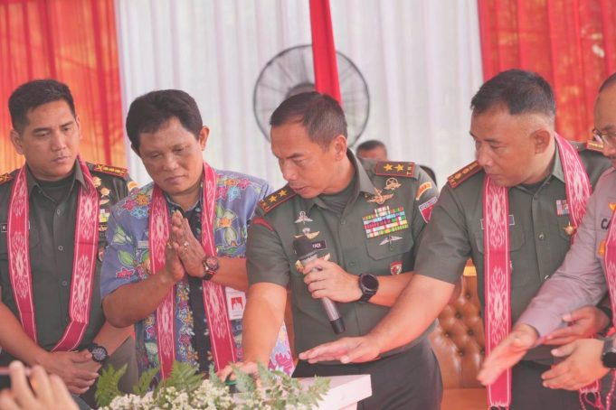 Pangdam IV Diponegoro Mayjen TNI Deddy Suryadi Resmikan Jembatan Merah Putih Di Klaten,