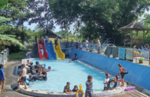 Wisata Air Dan Terapi Umbul Brintik Di masa Liburan Alami Peningkatan Pengunjung.