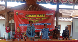 Sosialisasi Perda no 6 Tahun 2018 di Desa Tumpukan, Tiga Anggota Dewan Jadi Narasumber