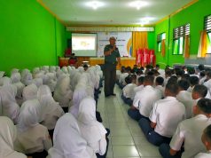 Siswa SMP Negeri 1 Kemalang Klaten Terima Materi Wasbang Oleh Danramil 13/Kemalang, Ini Yang Disampaikan