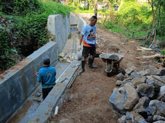 DESA KASTURI,KUNINGAN TINGKATKAN IRIGASI