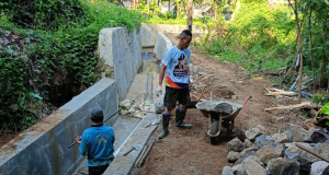 DESA KASTURI,KUNINGAN TINGKATKAN IRIGASI