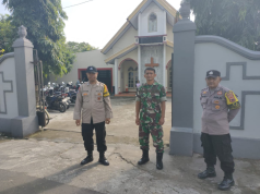 Babinsa Koramil 17/Karangdowo Bersama Bhabinkamtibmas Amankan Ibadah Kenaikan Isa Almasih GKJ Pepanthan Karangdowo Klaten