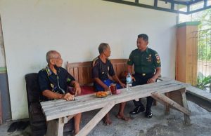 Babinsa Koramil 23/Ceper Jalin Komunikasi Sosial Dengan Ketua RT Di Desa Srebegan, Ini Katanya
