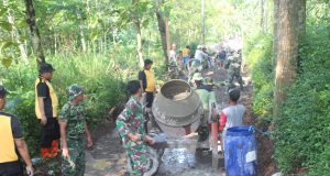 Betonisasi Jalan TMMD Sengkuyung Tahap II Dimulai Di Desa Mundu, Kecamatan Tulung Klaten