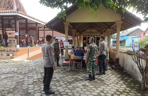 Koramil 09/Prambanan Klaten Amankan Bakti Sosial Pengobatan Gratis Dalam Rangka Waisak 2569 BE/2025
