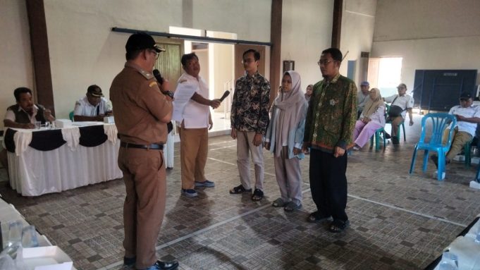 DESA CIPETIR KUKUHKAN PENGURUS BUMDES