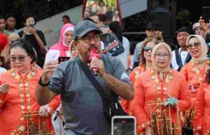 Wagub DKI Jakarta Bang Rano Karno Dorong Jakarta Jadi Kota Bahagian Melalui Pertunjukan Seni