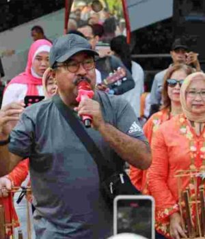 Wagub DKI Jakarta Bang Rano Karno Dorong Jakarta Jadi Kota Bahagian Melalui Pertunjukan Seni