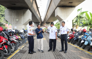 Bang Rano Tinjau Hasil Revitalisasi Park and Ride Lebak Bulus