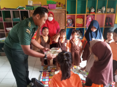 Babinsa Koramil 20/Cawas Kunjungi TK Pertiwi Desa Balak, Dukung Pembinaan Karakter Sejak Usia Dini