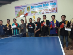 Sukses, Pemerintah Desa Ngawonggo Gelar Turnamen Tenes meja Piala Ngawonggo Cup