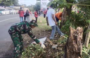 Muspika Polanharjo Bersama Masyarakat Gelar Jumat Bersih Dan Kerja Bakti Lingkungan