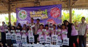 Yaspim Darussalam Klaten Kembali Ajak Dolan Bareng dan Berbagi Pada 100 Anak – anak Yatim.