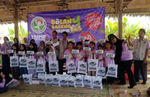 Yaspim Darussalam Klaten Kembali Ajak Dolan Bareng dan Berbagi Pada 100 Anak – anak Yatim.