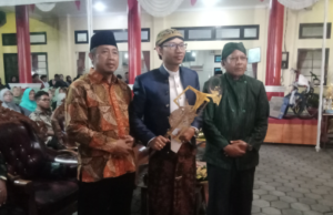 Puncak Peringatan Hari Jadi Kabupaten Klaten ke -221 Dan HUT RI ke – 80 Pemerintah Kecamatan Polanharjo Gelar Wayang Kulit.