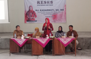 Reses Hj Kadarwati. S.H., M.H Sosialisasikan Pencegahan Penyakit Leptospirosis